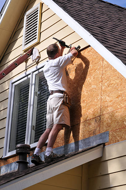 Storm Damage Siding Repair in Farmington, MI